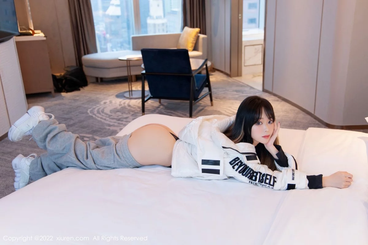 Xrmnw.Vip_奶瓶_写真