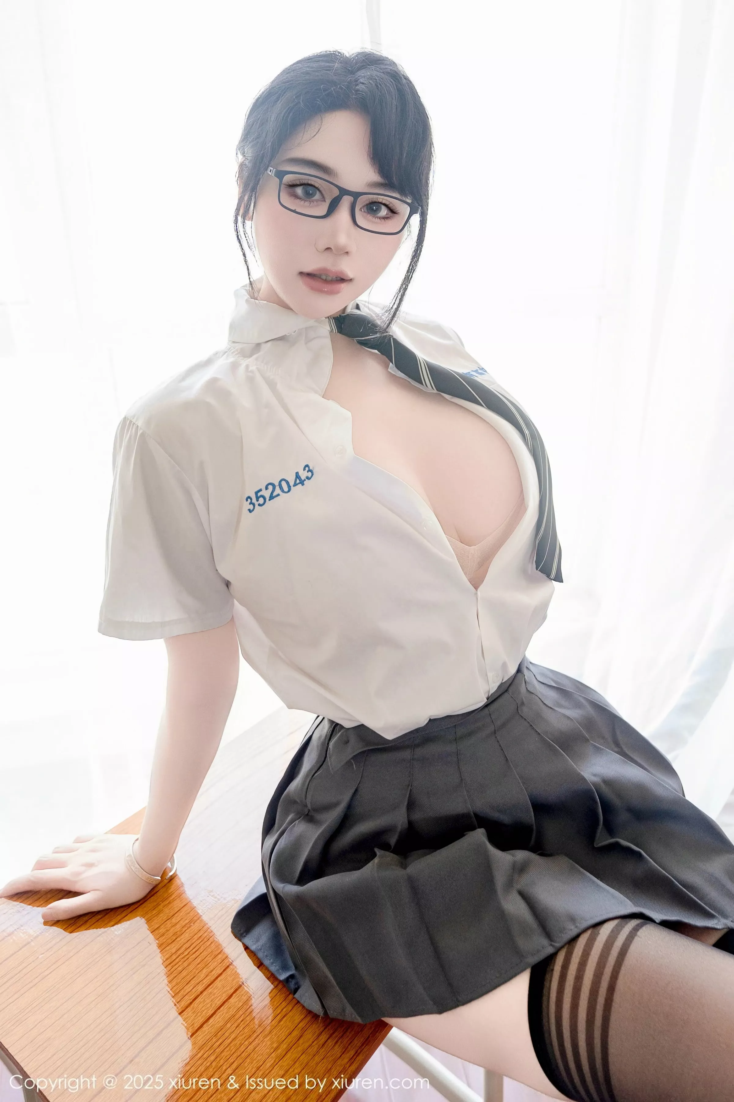 Xrmnw.Vip_汐汐爱吃草莓_写真