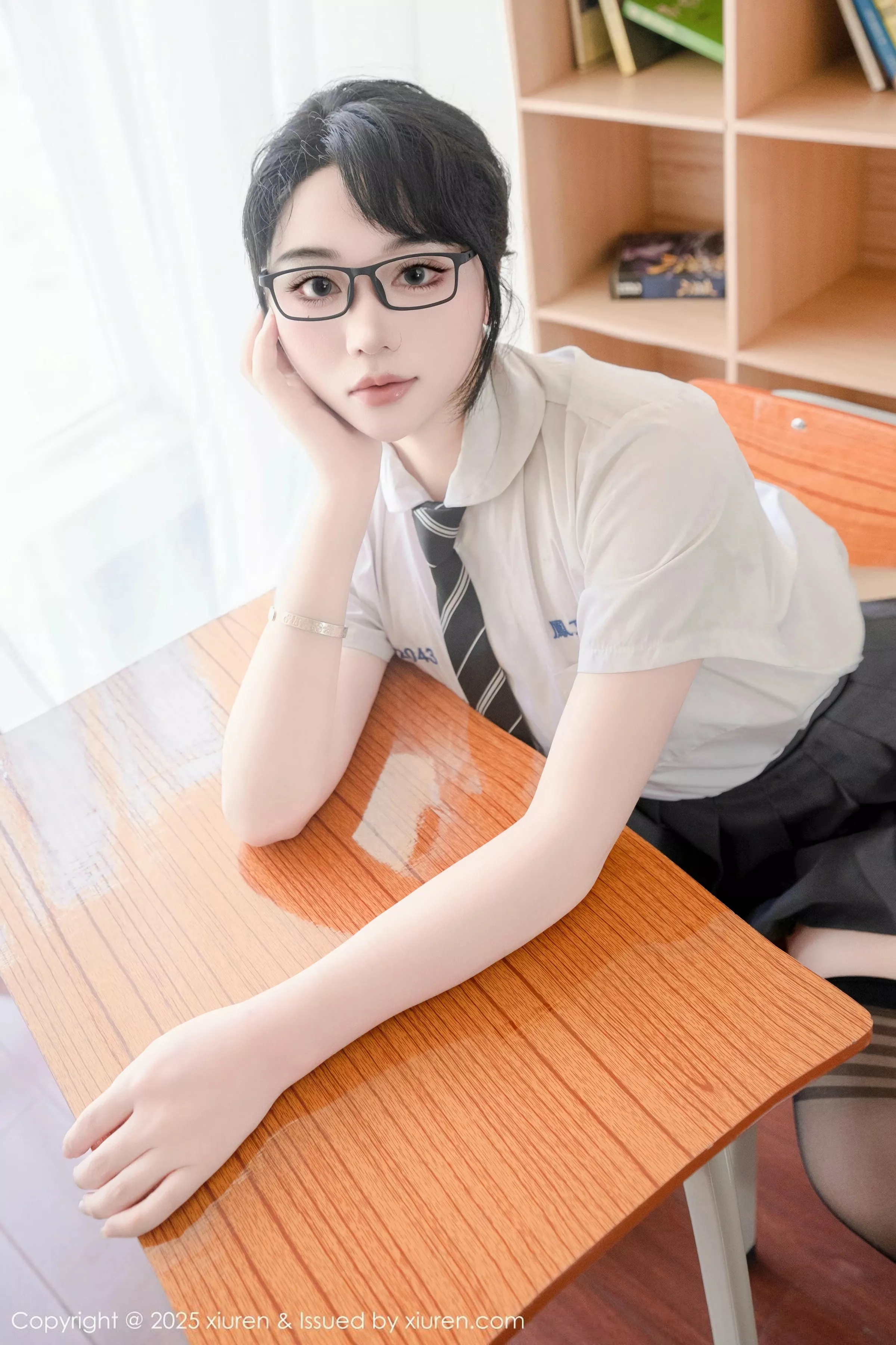 Xrmnw.Vip_汐汐爱吃草莓_写真