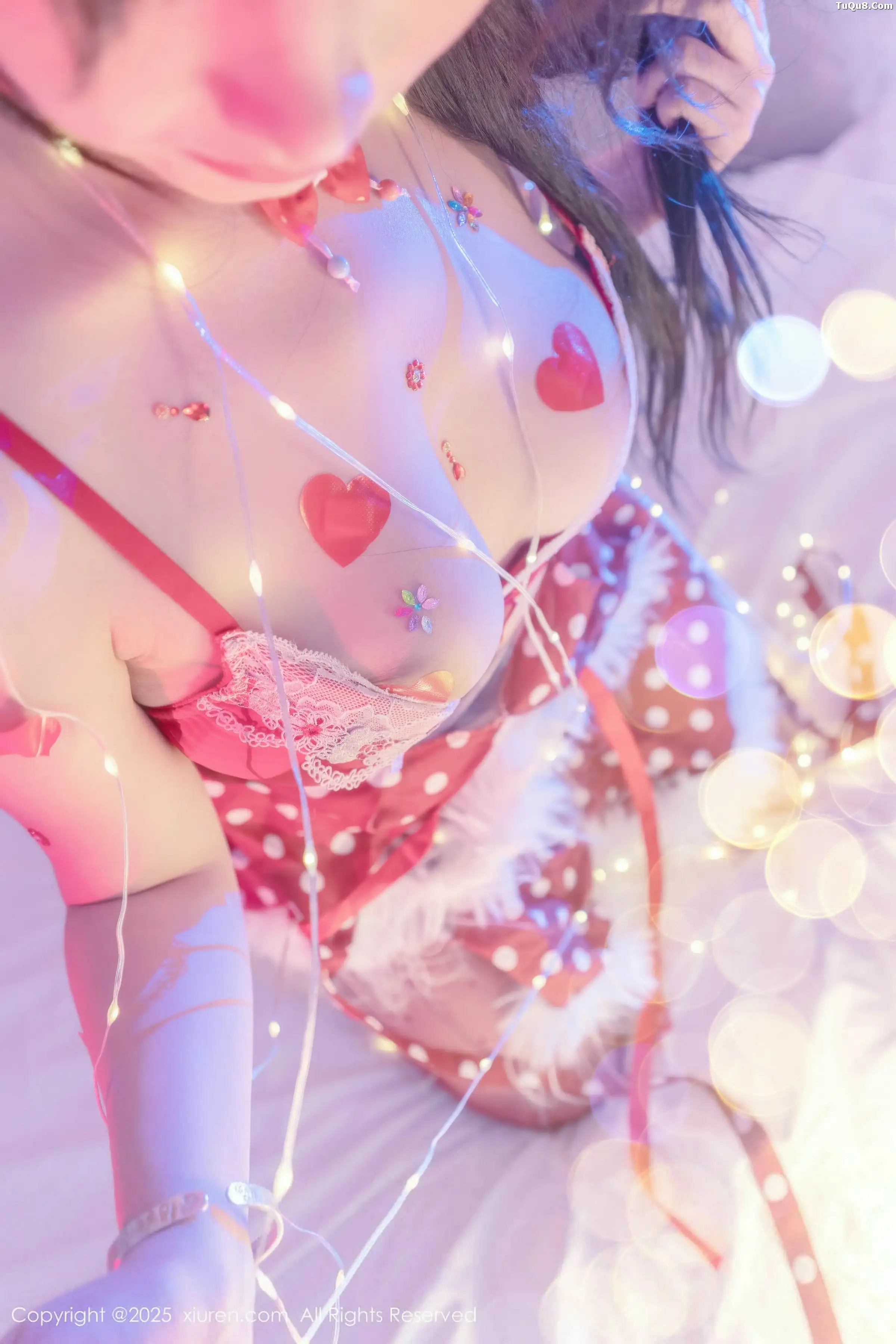 Xrmnw.Vip_汐汐爱吃草莓_写真